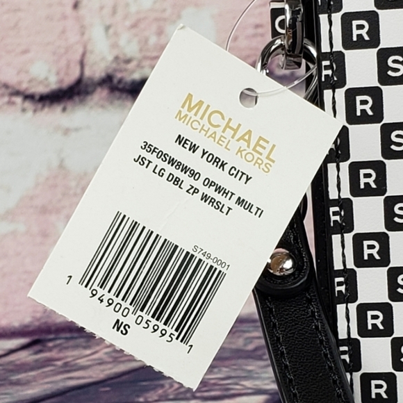⚠️LAST 1⚠️Michael Kors Jet Set Double Zip Wristlet - Picture 5 of 5